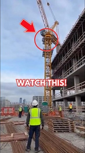 Construction Site Chaos as Crane Fails and Collapses