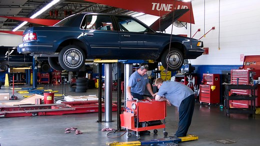 Yes, You Can Put Synthetic Oil in a Classic or Just Plain Old Car