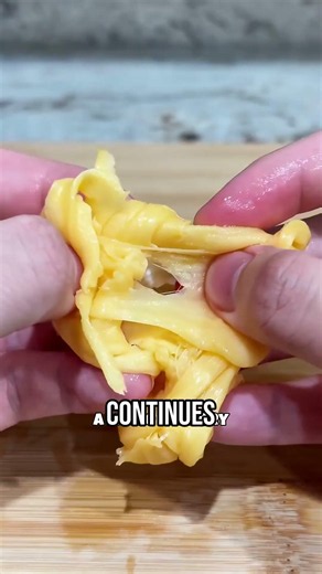 how this cheese stretches and crisps