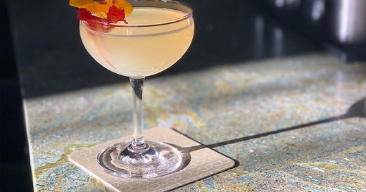 Fall In Love With These 9 Iconic Cocktails from the 1920s