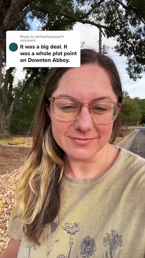 Exploring Historical Events in the Roaring 20s Through Downton Abbey