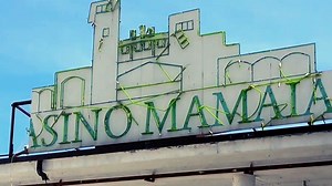 Clădirea istorică CASINO MAMAIA trebuie salvată urgent, doarece în acest moment riscă să se prăbușească. Imagini filmate la finalul lunii aprilie 2019 - Citiți documentarul aici http://constanta.ro/2019/07/18/cazinoul-din-mamaia-un-imens-cos-de-gunoi-ce-se-va-prabusi-autoritatile-dorm-proprietarul-asteapta-ca-statul-sa-i-ofere-solutii/ | Constanta INFO