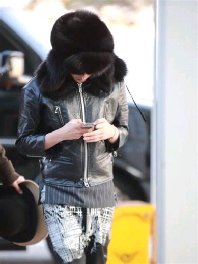 "I only wear clothes because I can't walk around with nothing on, but ... | g dragon