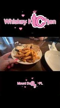 Hidden Gem in Mount Dora! Whiskey Kitchen Food & Atmosphere Review 🍔🥃