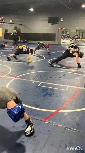 3-minute competition at the end of the boxing workout with Coach Mike #shorts