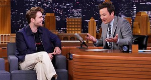 Jimmy Fallon Confesses To Robert Pattinson That He Used to Ask for His Haircut