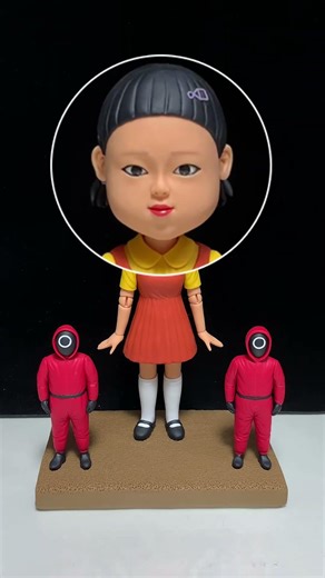 One-Two-Three Game Begins! Clay Bobbleheads Face the Squid Game Doll