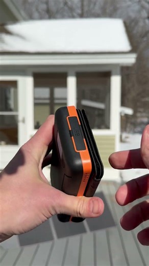 Charge Your Phone Off-grid with a Solar-powered Battery Bank