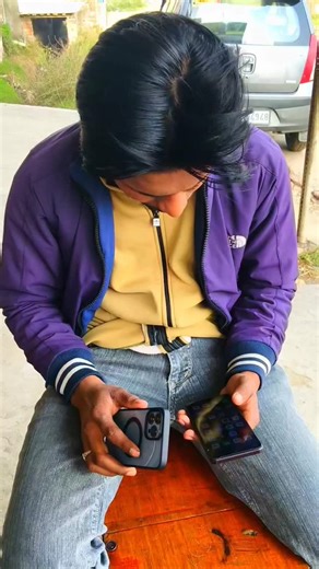 ‎معروف انصاری‎ on Instagram: "App store nahi play store 😀"