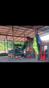 **LONTTO Model QT4-15 Hydraulic Brick Making Machine Operating at Client Site in Saint Vincent** The QT4-15 hydraulic brick making machine is now successfully running at our client's site in Saint Vincent. Our engineers were dispatched to provide on-site installation guidance and training, ensuring the machine operates smoothly. | Lontto Block Machine Manufacturer