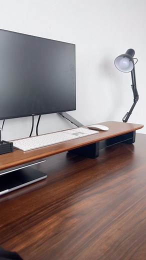3 comments | Meet my productivity sidekicks: Journey’s ALTI desk mat – not just sleek, but also a 2-in-1 charger! And the game-changing BLITZ, a 4-port USB-C Charger with a massive 140W capacity! Elevate your workspace today and snag these essentials during the Black Friday sale ⚡️朗 #DeskGoals #WorkFromHome #BlackFridayDeals #blackfriday #productivity #wirelesscharging #deskmat | Journey - JRNY | Facebook