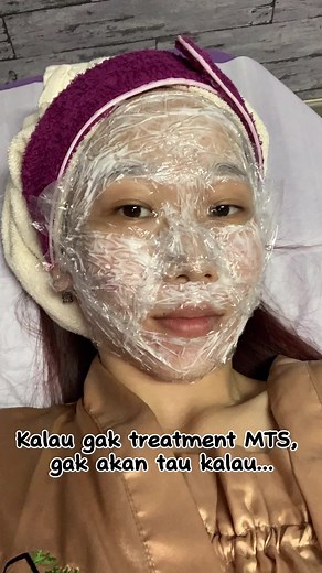 Cerita perjalanan treatment MTS aku, jujur udah cape gonta-ganti dokter dan skincare. Kenapa ga dari dulu aja aku tau treatment ini 🥹 Happy bgt sama hasilnya, bener bener puas. Dikerjain sama profesional dan higienis tentunya 🫶🏻 Lop u MTS Tempatnya ku spill diakhir video🙏🏻 #acnefigther #MTS #acnetreatment