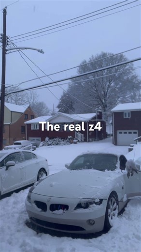#bmw #z4 #nostalgia #2003 #v6 #naturallyaspirated #rwd #snow #drift