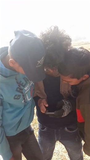 Aadami: Exploring the Mobile Experience