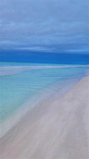 Gentle waves and quiet moments along Florida’s Emerald Coast 🌊 #bluewaters #oceanlife #stormyweather #beachstorm #blueocean