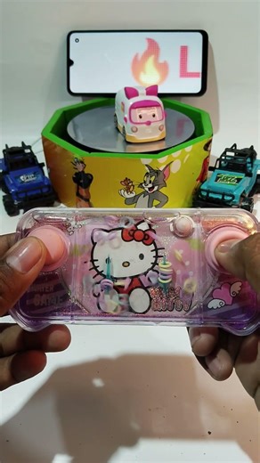 playing water game hello kitty#gaming #squidgame #satisfyingvidio #satisfying #toys