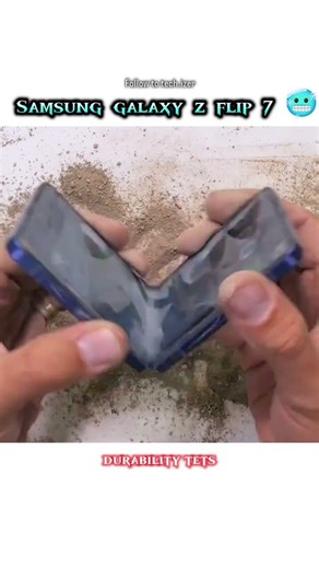 Samsung z flip 7 durability test 🥶☠️ #tech #samsung #viralshorts #ytshorts