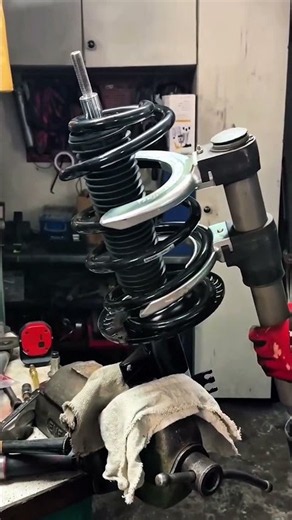 Compressing Coil Springs Like a Pro! ⚙️🔧 #satisfying #mechanic