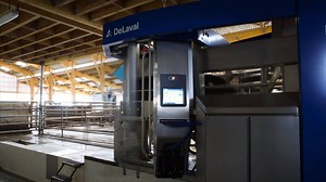 Creating a better place to be for workers, cows, you and your family. Introducing the new DeLaval VMS™ V300. To learn more about this new robotic milking system, visit https://www.delaval.com/en-au/VMSV300/ | DeLaval
