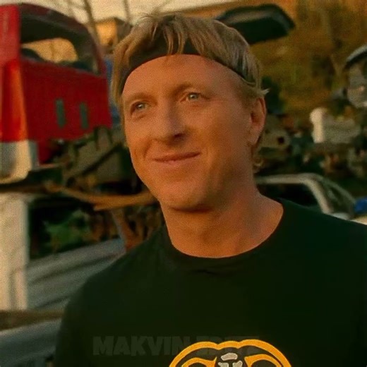 Hawk l think it hurts 🤕☠️