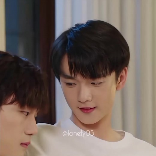 Heartfelt Bromance Moment between Zhang Chen Xiao and Xie Xing Yang