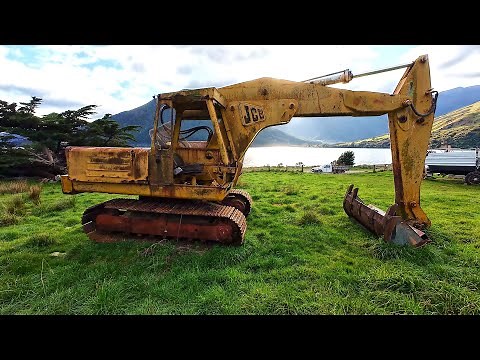 Vintage JCB Excavator Abandoned by the beach for years.. Will it start and move??