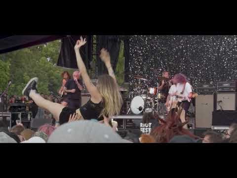 Idles - "Gift Horse" live from Riot Fest Chicago 2025