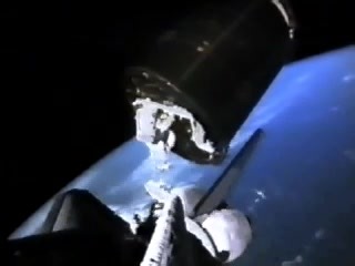 航天飞机发射、维修、回收卫星