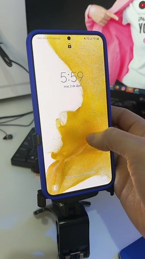 Cómo poner tu nombre en la pantalla del teléfono