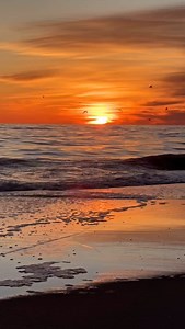 1.4K reactions · 46 comments | Dreamy Outer Banks sunrise this morning 李 | 7:00am | Kitty Hawk #obx | Outer Banks Blue Vacation Rentals | Facebook