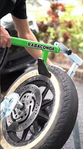Satisfying Tire Change ASMR 😮💥 That POP – Rabaconda Street Bike Tire Changer in Action