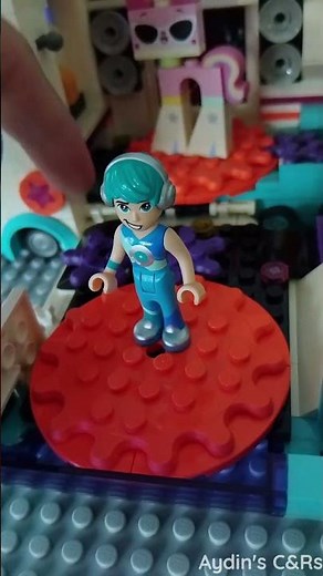 LEGO Movie 2 Pop-up Party Bus [70828]