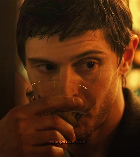 Evan Peters: The Beauty of His Artistry