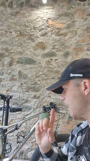 21K views · 245 reactions | How to check the travel of your FOX fork quickly. | Cycling & Mountain Biking | Facebook