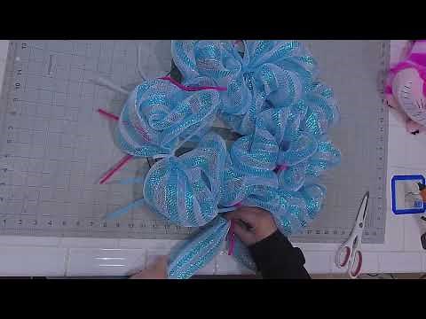 How to Make an Alice in Wonderland Themed Cheshire Cat Wreath Making Tutorial with Kat