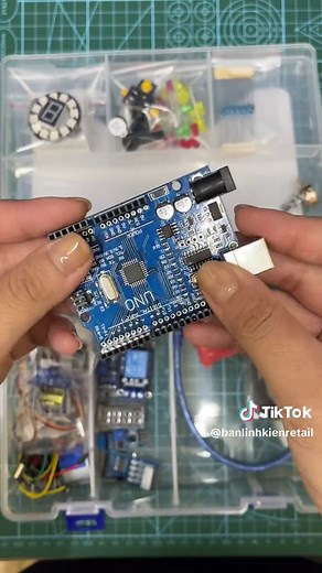 Làm khóa cửa thông minh bằng bộ KIT Học Tập Arduino Uno R3 RFID BLK #arduino #arduinoproject #diy #diyproject #kithoctap #learnontiktok #xh #xhtiktok #foryou #handmade #banlinhkien