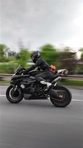 🔥 CFMOTO 450SR S Is INSANELY FAST 🏍️💨