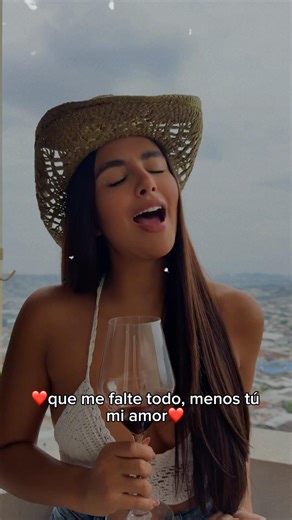 FELIZ VIERNES MIS REINAS, ya tienen mis Vallenatos disponibles para pasar este finde como se debe🎵