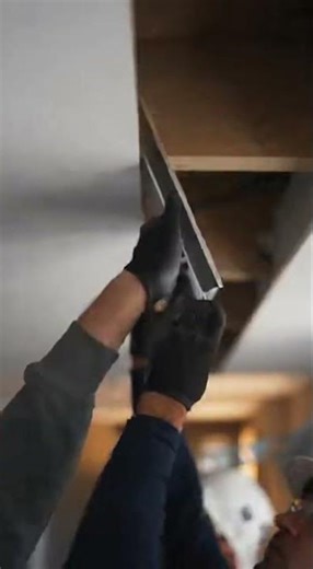 Dark Hall → Ceiling Light Canyon?! IMPOSSIBLE