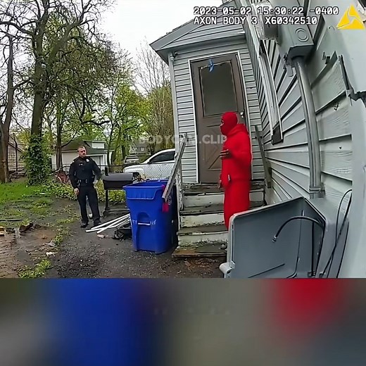 He Said He Was Helping The FBI Seconds before everything went wrong… you won’t believe what the officer did. Watch the full video in the comments below 👇 | Chasing the Truth