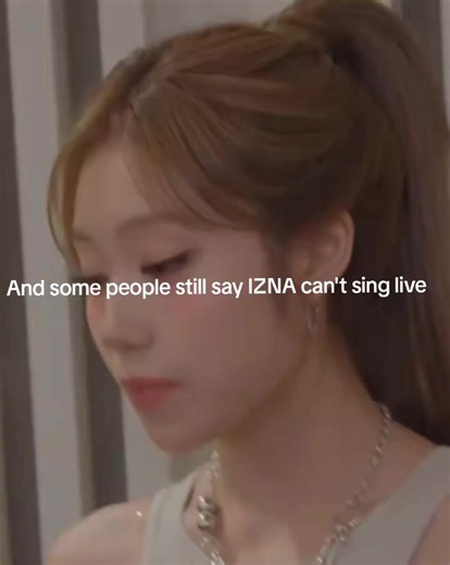 Live Singing Moments of IZNA in K-Pop
