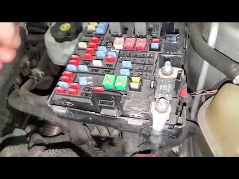 2007 Chevy Equinox Starter Fuse and Relay Fuel pump Fuse and Relay Location
