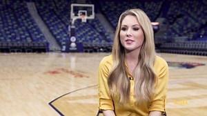 In today’s episode of “LSU in NOLA,” there’s always a little purple and gold wherever Jen Hale travels. Whether she’s covering a game for NFL on FOX or on the sidelines for the New Orleans Pelicans, Hale says the skills she learned at LSU set her up for success. Read more: https://lsul.su/2uNDAem | LSU