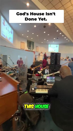Welcome to the House of God. Experience the power of the organ and feel the anticipation for what's to come. #HouseOfGod #OrganMusic #Spiritual #Gathering video credit: Tony Williams
