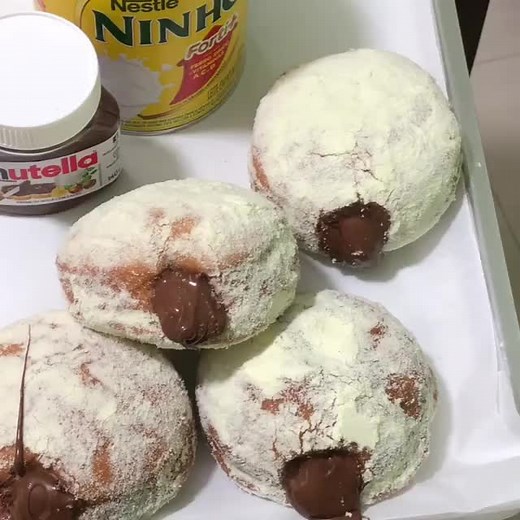 Deliciosos Donuts de Leite Ninho com Muita Nutella 🍩