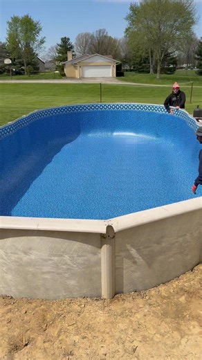 Nothing Beats This… Water Hitting a Brand New Pool Liner 💧