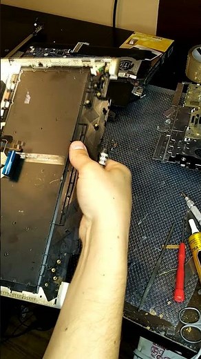 replacing the keyboard, repairing a laptop HP ENVY x360, the computer does not turn on