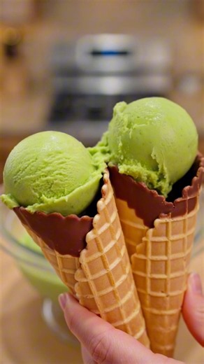 This might be the creamiest homemade ice cream you’ll ever make!