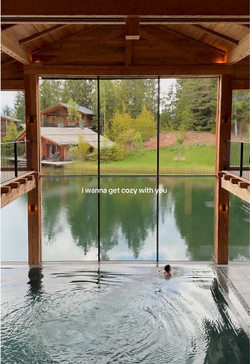 Cozy Up at the Chalet: Perfect Winter Getaway