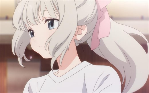 小小的好可爱我也想抱抱她